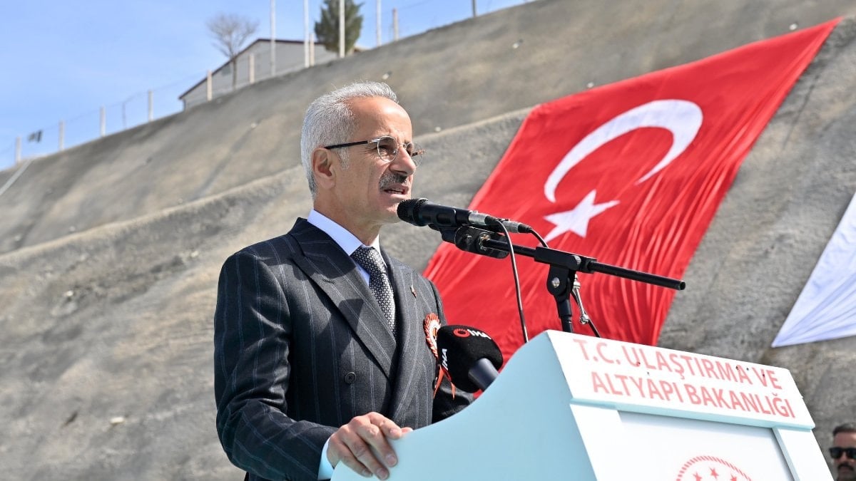 Abdulkadir Uraloğlu: Avrupa'ya uzanan yeni bir ticaret omurgası oluşturuyoruz