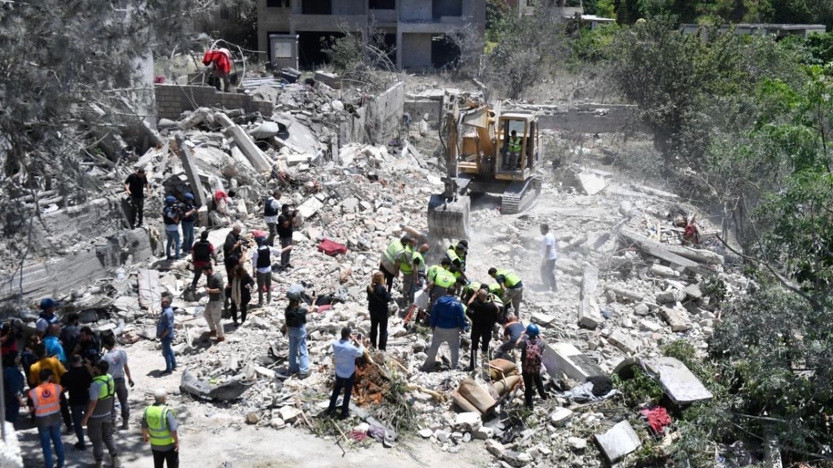 İsrail'in Lübnan'a hava akınlarında can kaybı arttı