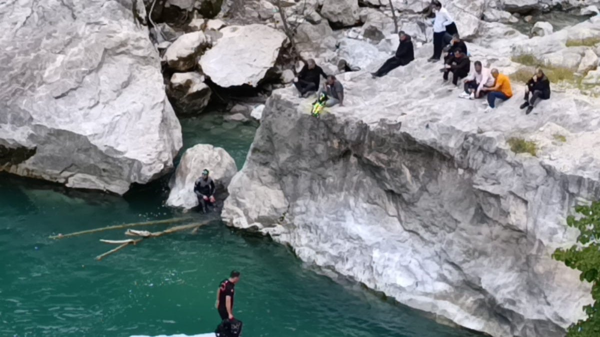Kahramanmaraş'ta Ceyhan Irmağı'nda kayıp şahıs aranıyor