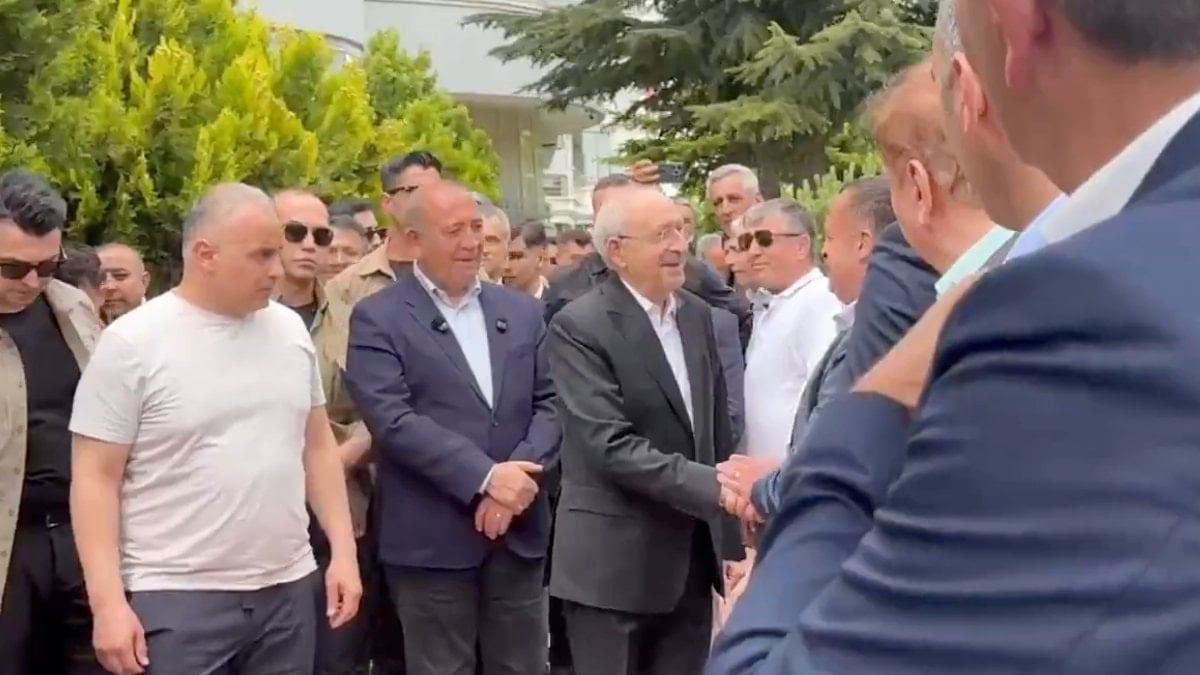 Kemal Kılıçdaroğlu CHP'lilerle bayramlaştı