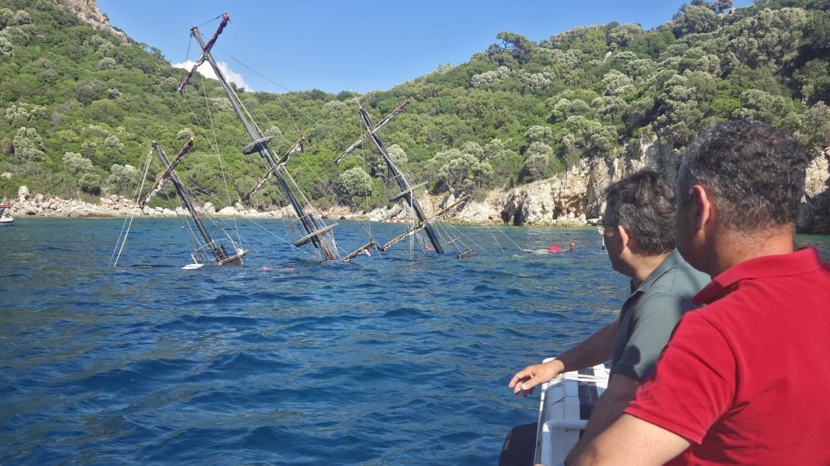 Muğla'da seyahat teknesi battı, yolcular tahliye edildi