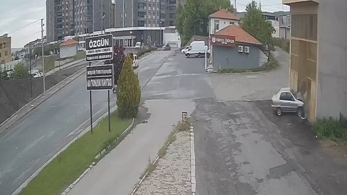 Nevşehir'de fenelaşan şoför, boş dükkana aracıyla daldı