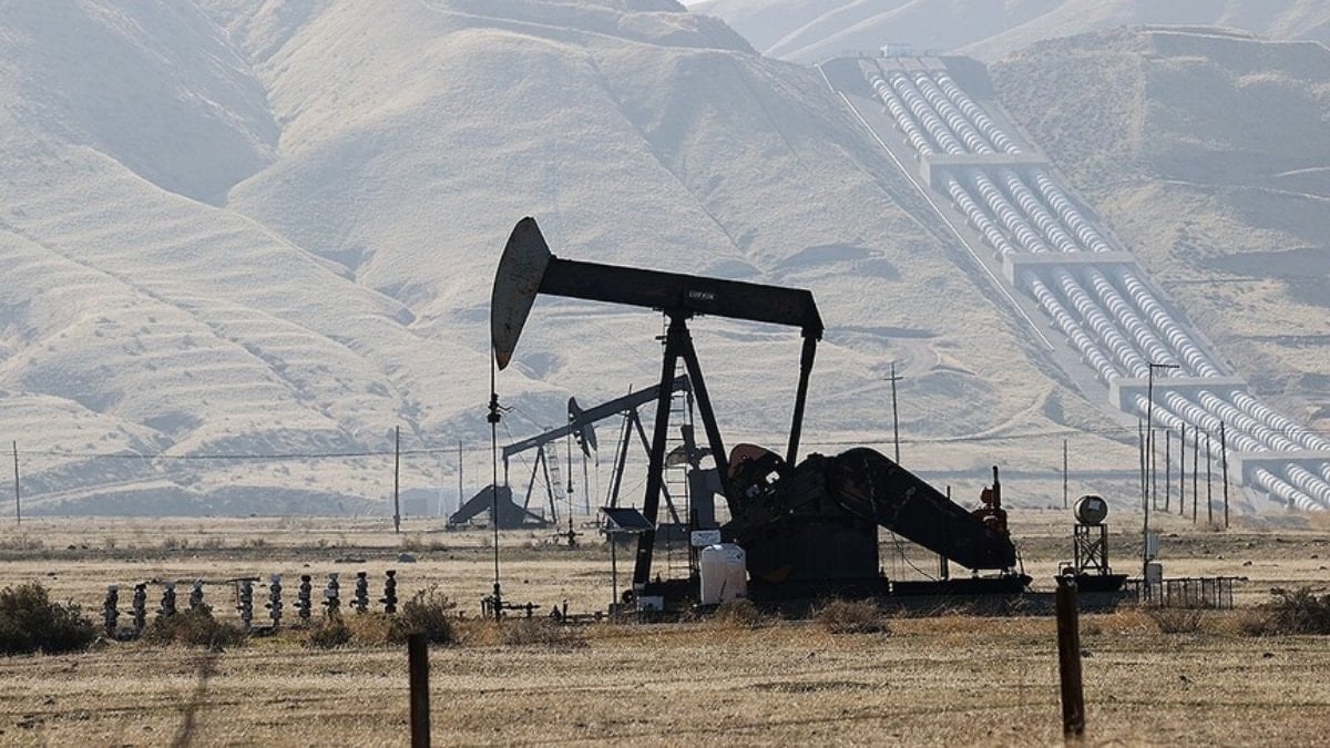 100 günlük savaş sürecince Brent petrol fiyatı yüzde 28,4 arttı