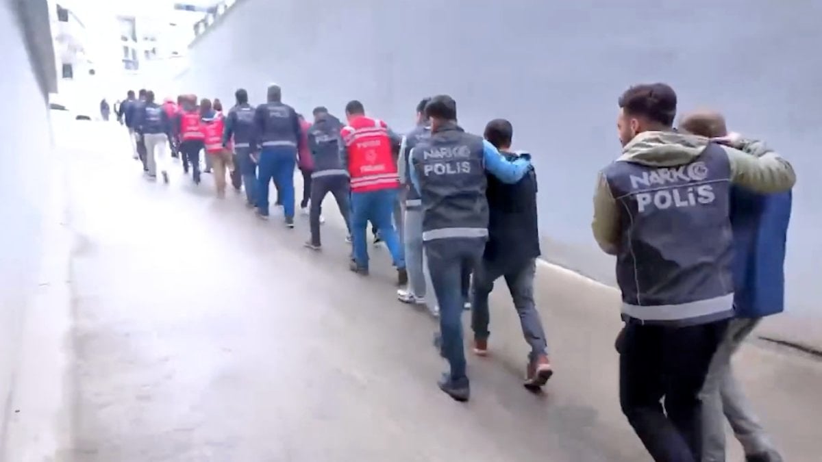 69 vilayette narkotik operasyonu: 1 ton 916 kg uyuşturucu unsur ele geçirildi