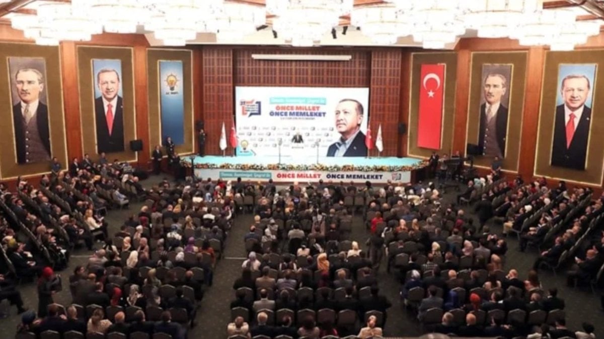 AK Parti kampa giriyor: Program belirli oldu