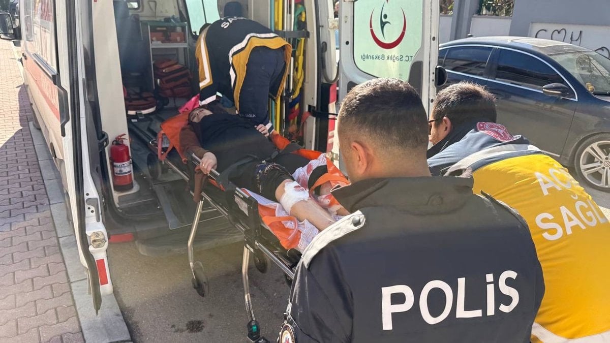 Antalya'da 7 aylık gebeyken dizlerinden vuran eşinden şikayetçi olmadı