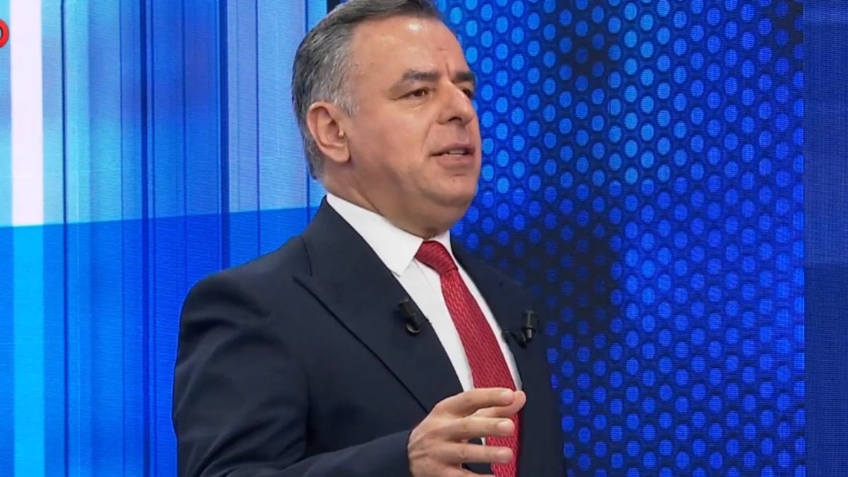 Barış Yarkadaş: 106 vekil sayısı Özgür Özel'in hayali