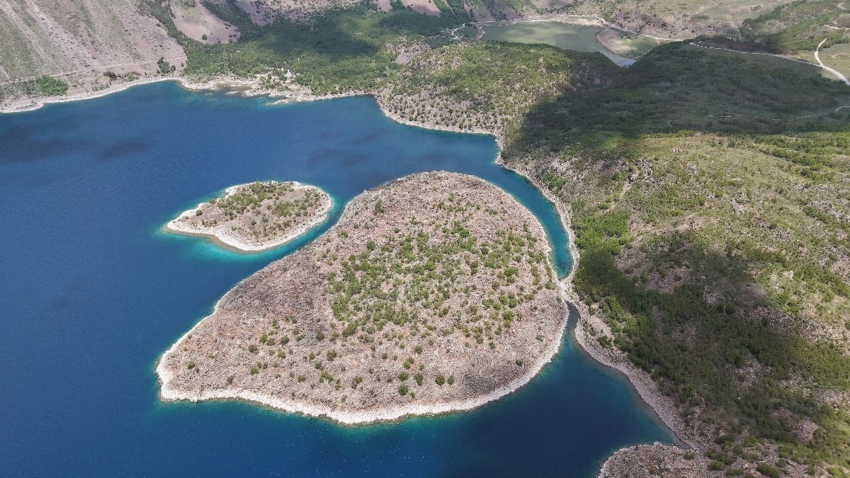 Bitlis'te bulunan Nemrut Kalderası’nda ziyaretçi yoğunluğu