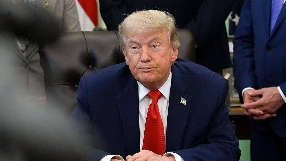 Donald Trump: Yanlış yaparlarsa İran'ı vururuz