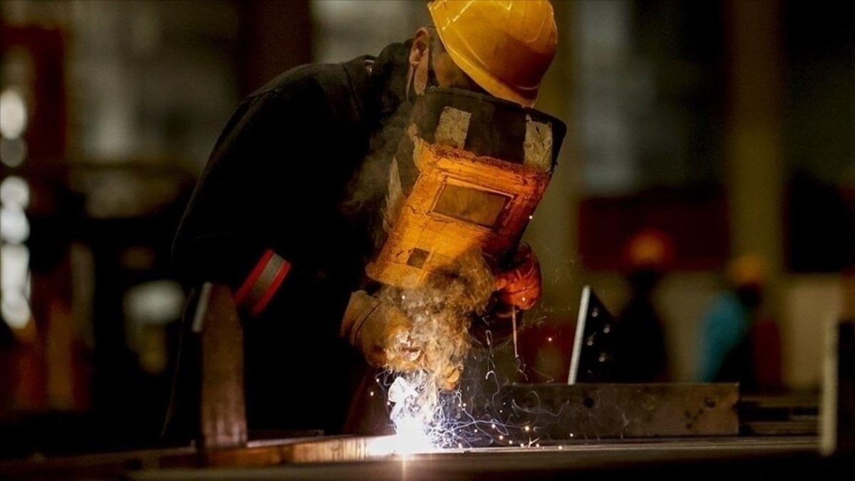 Fiyatlı çalışan sayısı nisanda yıllık yüzde 2 arttı