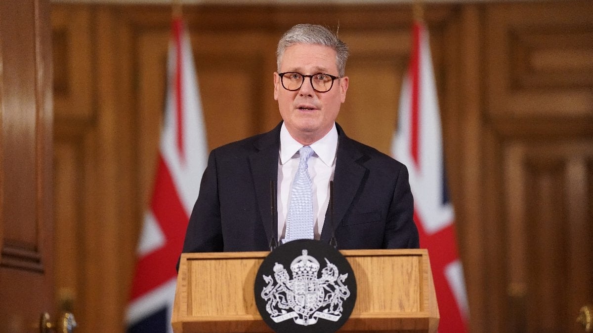 İngiltere'de hükümet krizi: Keir Starmer yarın istifa edecek