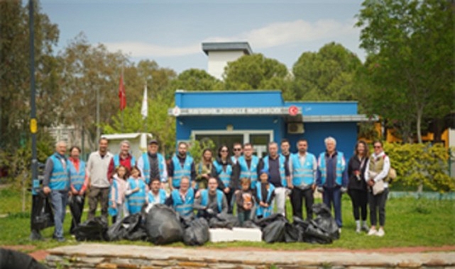 İzmir'de ortak yaşam alanlarında örnek dayanışma