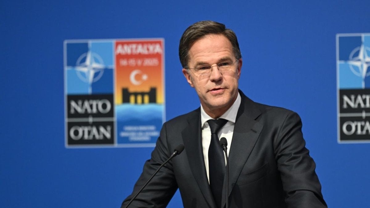 Mark Rutte'den, NATO ülkelerine savunma endüstrisine daha süratli üretim yapma daveti