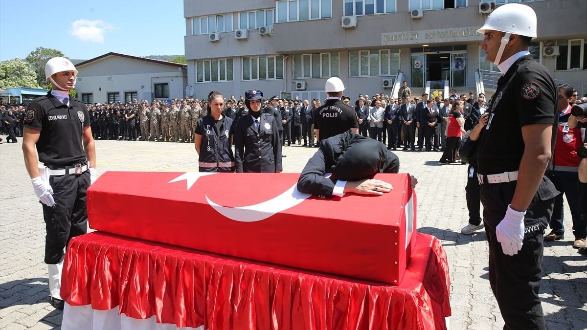 Muğla'da şehit polisin eşinden yürek yakan kelamlar: Aslan kocam cennete gidiyorsun