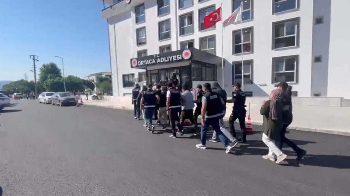 Muğla'da yatırım vaadiyle 142 milyon liralık dolandırıcılık operasyonu: 17 gözaltı