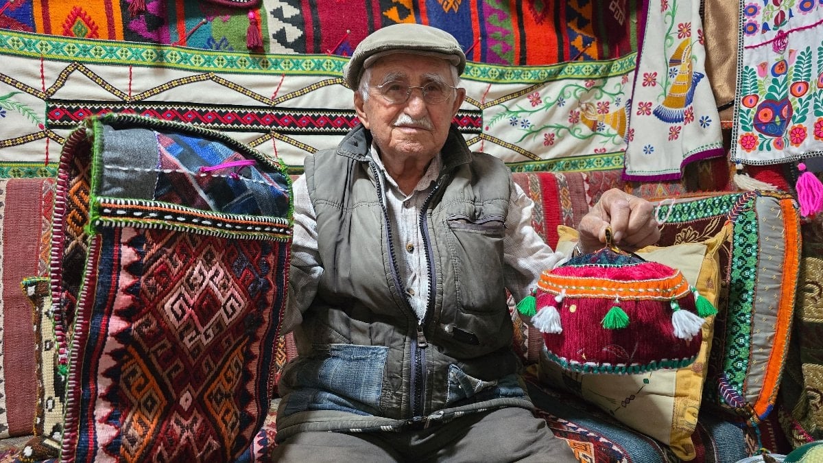 Yozgat'ta yaşlı adam, konutunu yaşayan müzeye dönüştürdü
