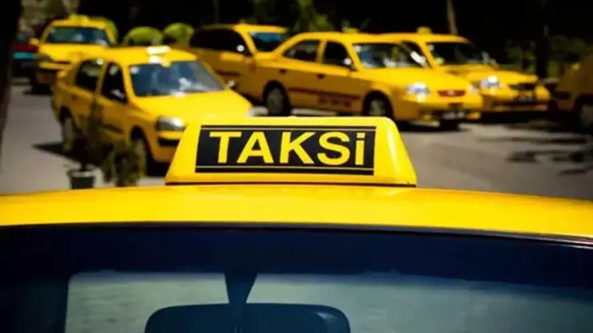 İstanbul'da taksilerde kurallar değişti: Yeni yaş sonu getirildi