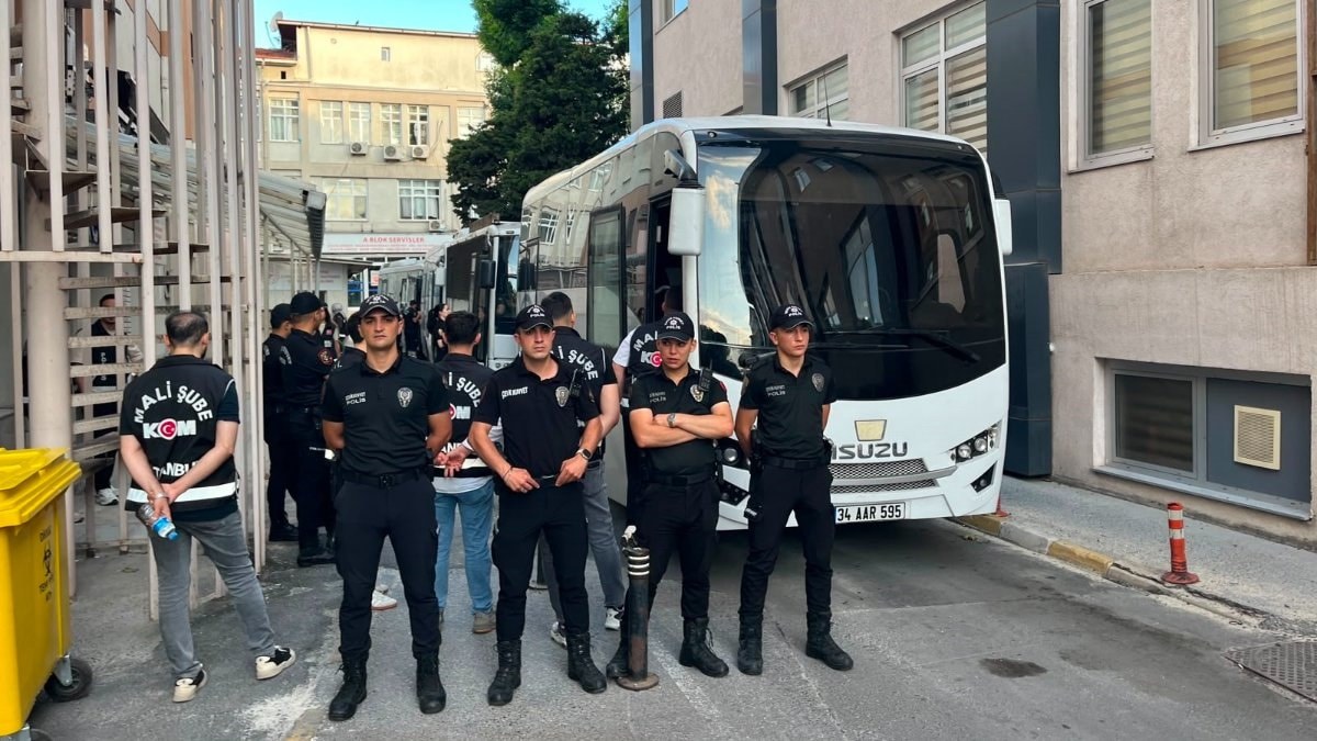 İzmit Belediyesi’ne yönelik soruşturmada 30 kuşkulu adliyede