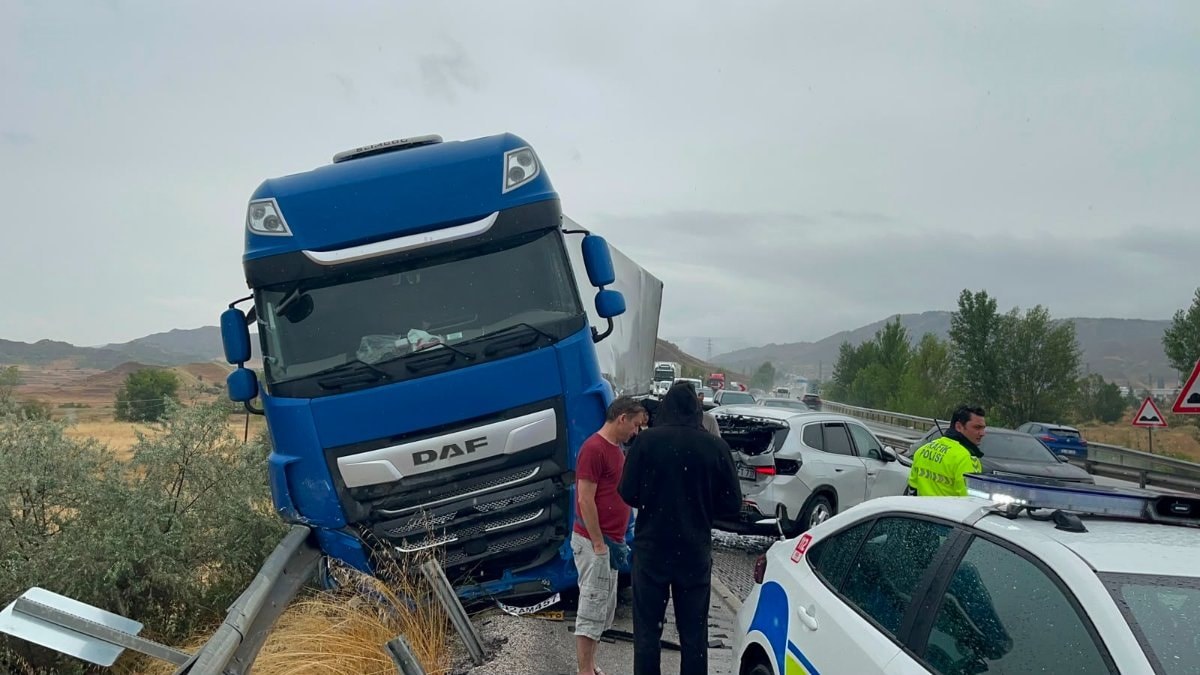 Kastamonu'da 3 başka zincirleme kaza: 1 meyyit, 12 yaralı