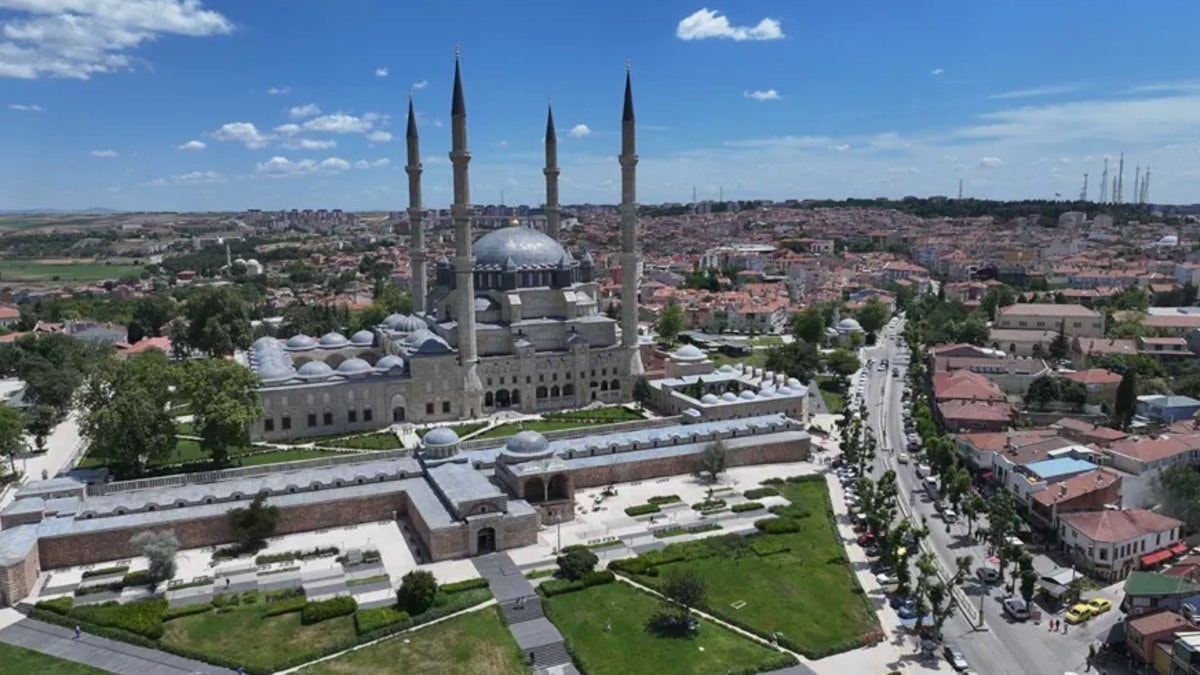 80 yıl sonra bir birinci: Edirne'de CHP'li belediye başkanı kalmadı