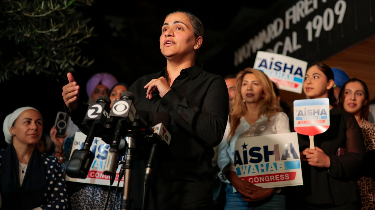 ABD Kongresi'nin birinci Afgan üyesi: Aisha Wahab, California'dan ABD Temsilciler Meclisi'ne seçildi