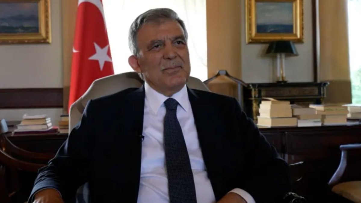 Abdullah Gül'den İngilizlere şikayet: AK Parti birinci periyottaki vizyonla yönetilmeli