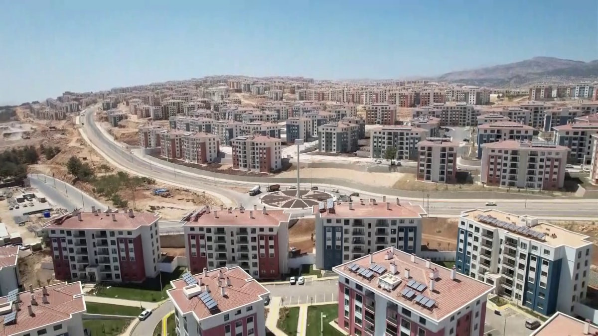 Adıyaman'da zelzele konutlarıyla yeni bir kent inşa edildi