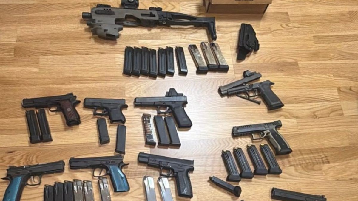 Alihan Kuriş operasyonunda cephanelik üzere mesken: 20 silah ve şarjörler
