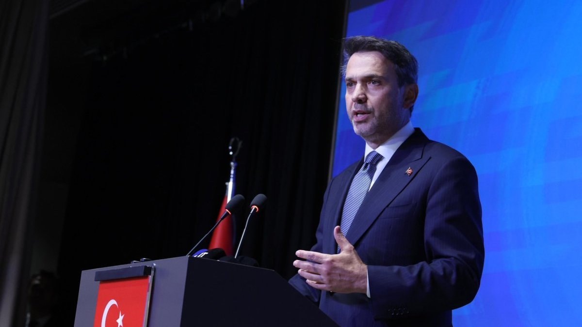 Alparslan Bayraktar, AK Parti’nin 25. kuruluş yıl dönümünü kutladı