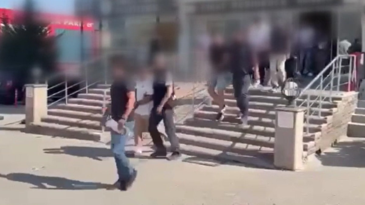 Ankara'da fuhuş operasyonu: 14 kuşkulu yakalandı