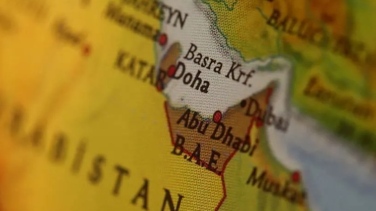BAE, İran'la tüm ticari ve mali süreçleri durdurdu