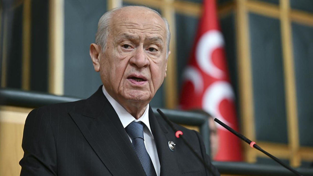 Devlet Bahçeli, KKTC Başbakanı Üstel'e başsağlığı dileklerini iletti