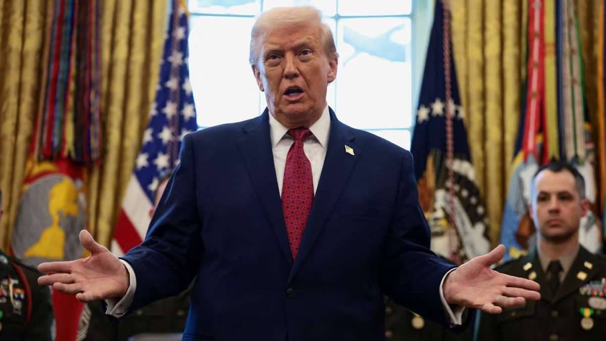 Donald Trump: İran muahede yapmak için yalvarıyor
