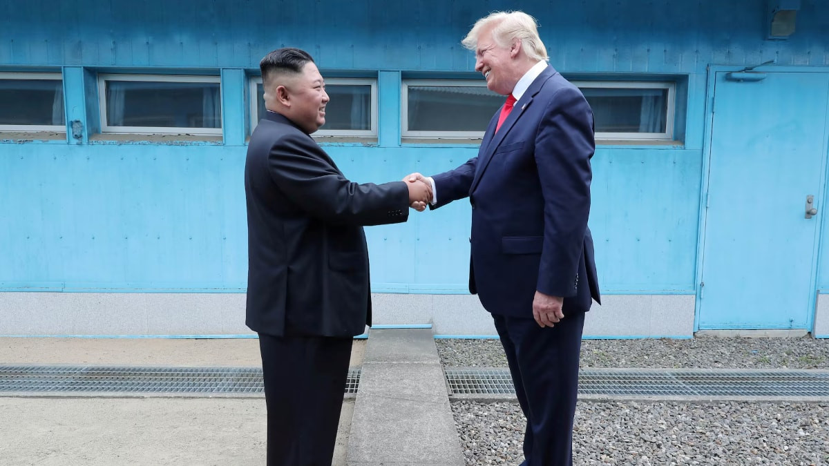 Donald Trump, Kim Jong Un ile yine görüşmek istiyor