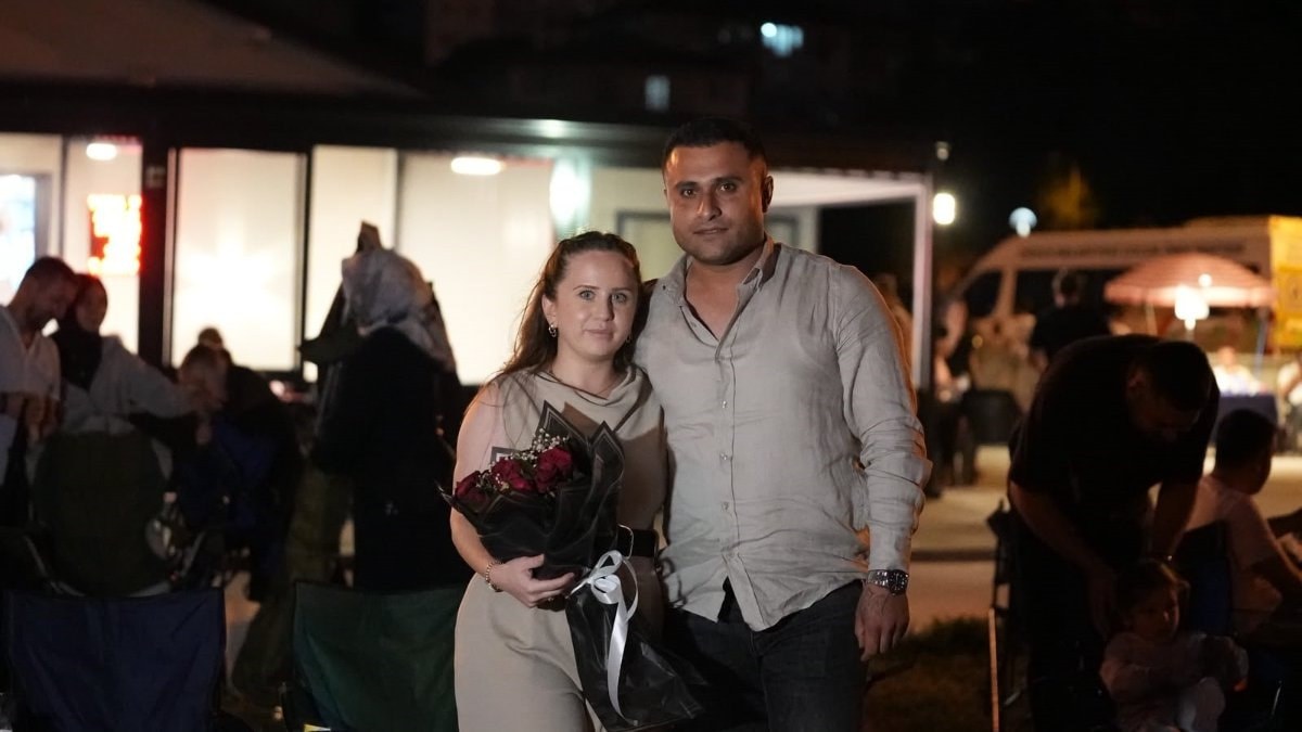 Düzce'de sinema izlerken evlilik teklifi aldı
