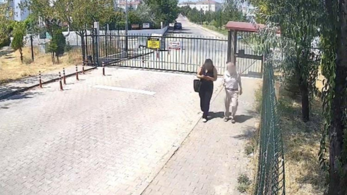 Eskişehir'de kendini savcı olarak tanıtan bayanın oyununu 8 yaşındaki çocuk bozdu