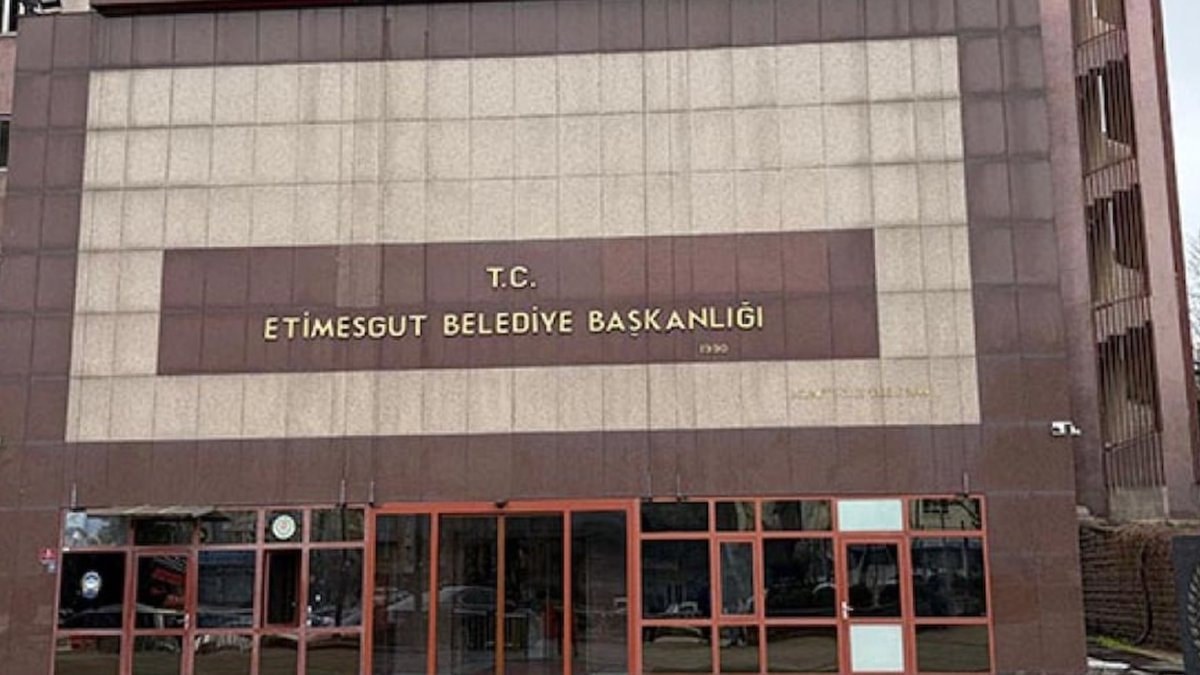 Etimesgut'ta lider vekilliğini CHP'nin adayı kazandı