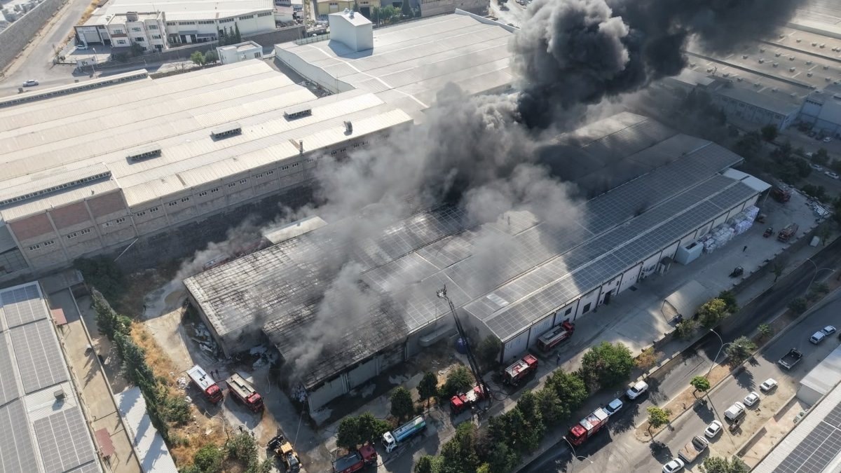 Gaziantep'te dokumacılık fabrikasında yangın