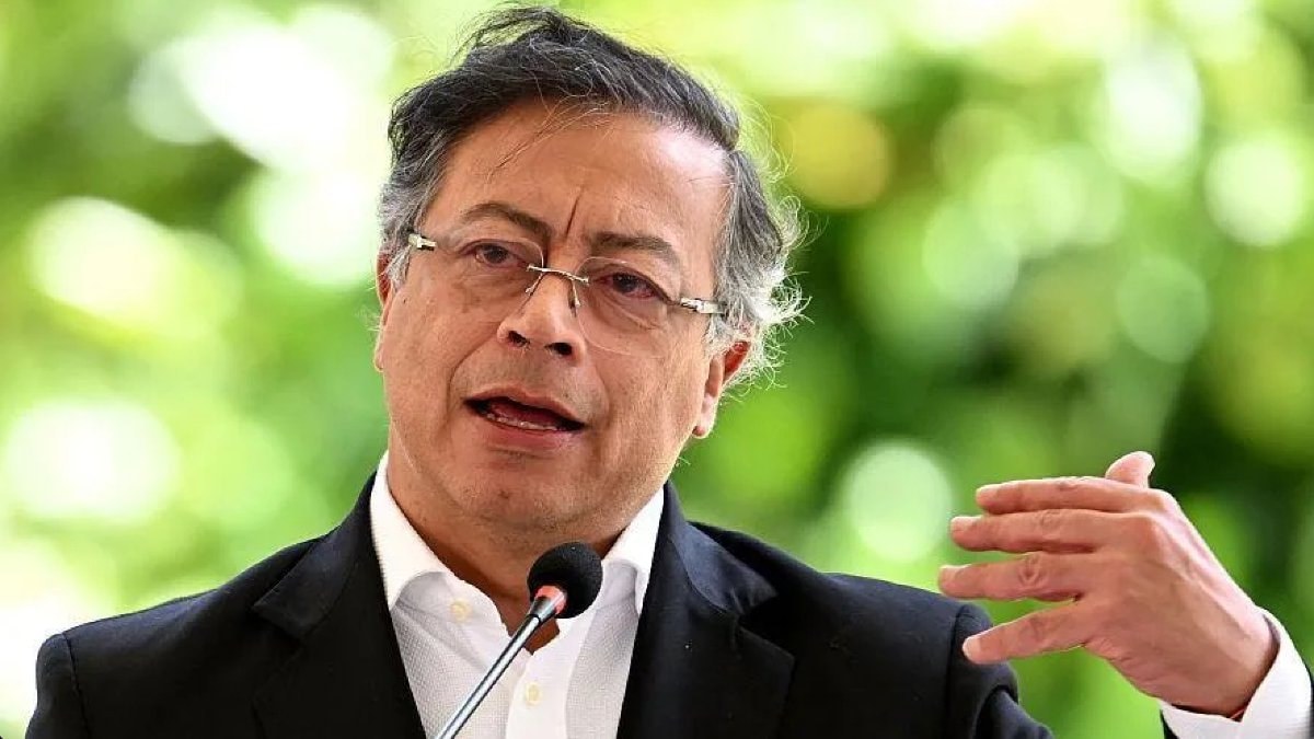 Gustavo Petro: İsrailli arama kurtarma grubu sarsıntı çalışmalarına katılmadı