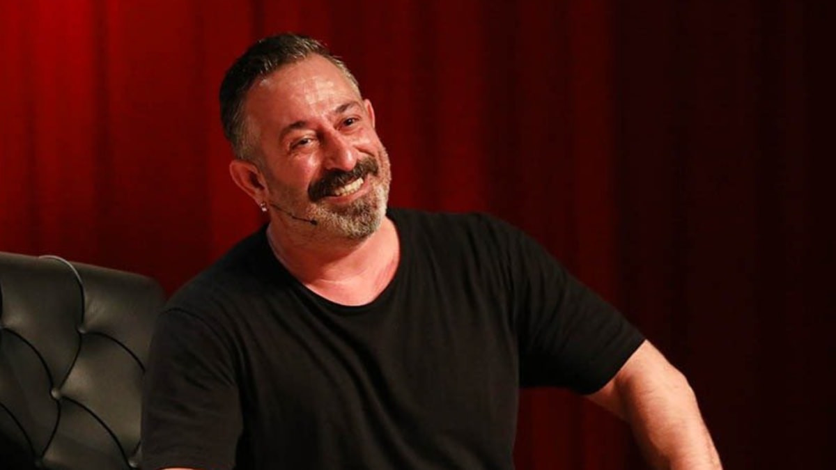 Hastaneye kaldırılan Cem Yılmaz'dan birinci fotoğraf geldi