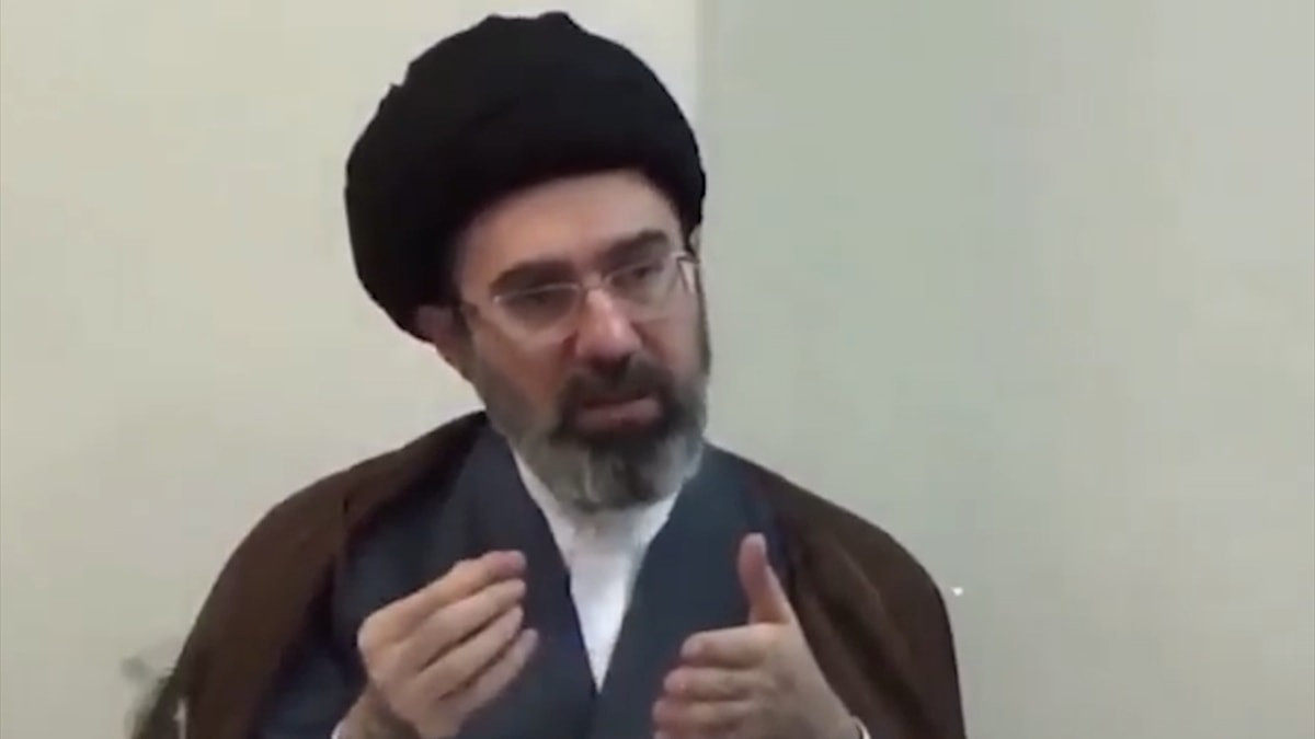 İran, Mücetba Hamaney'in imgelerini yayınladı