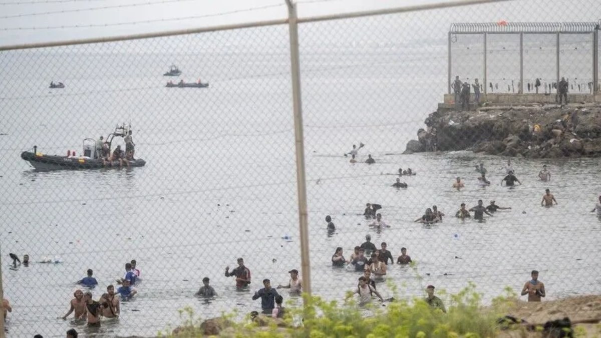 İspanya sonunu aşmaya çalışırken hayatını kaybeden Faslı göçmen sayısı 72'ye yükseldi