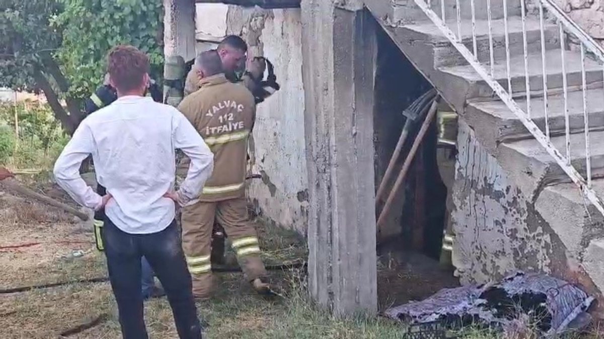 Isparta'da meskende çıkan yangını cami hoparlöründen duyurdu