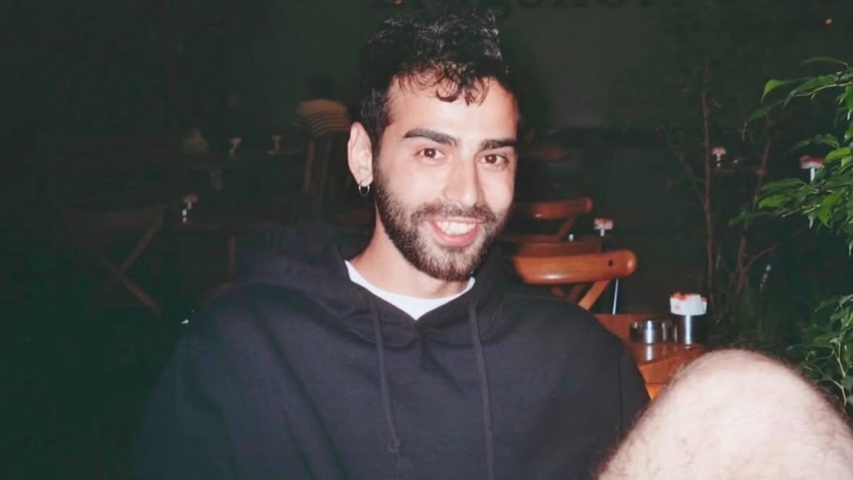 İstanbul'da araba hafriyat kamyonuyla çarpıştı: Genç kameraman hayatını kaybetti