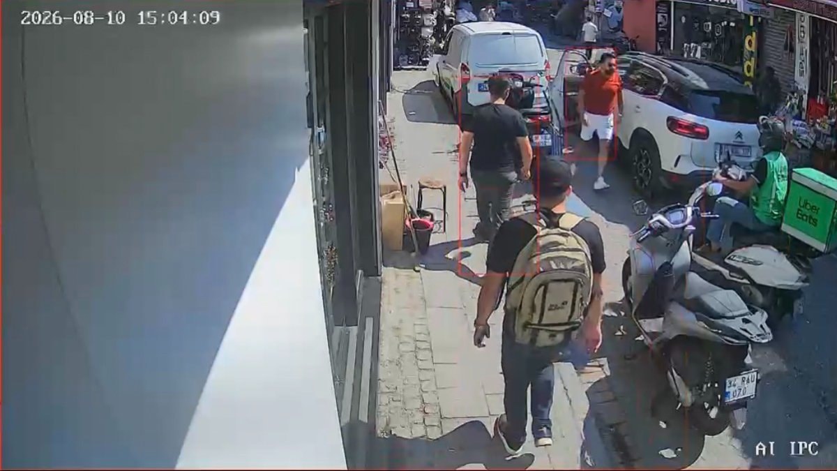 İstanbul'da araçtan inen şoför cezayı yedi