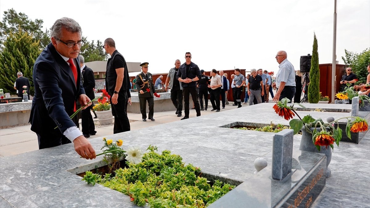 KKTC’de 52 yıl evvel şehit edilen Kıbrıs Türkleri dualarla anıldı