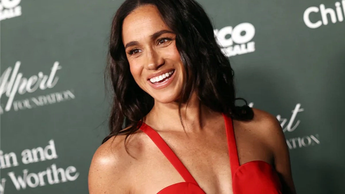 Oyunculuk hayalleri suya düştü: Meghan Markle takımdan çıkarıldı