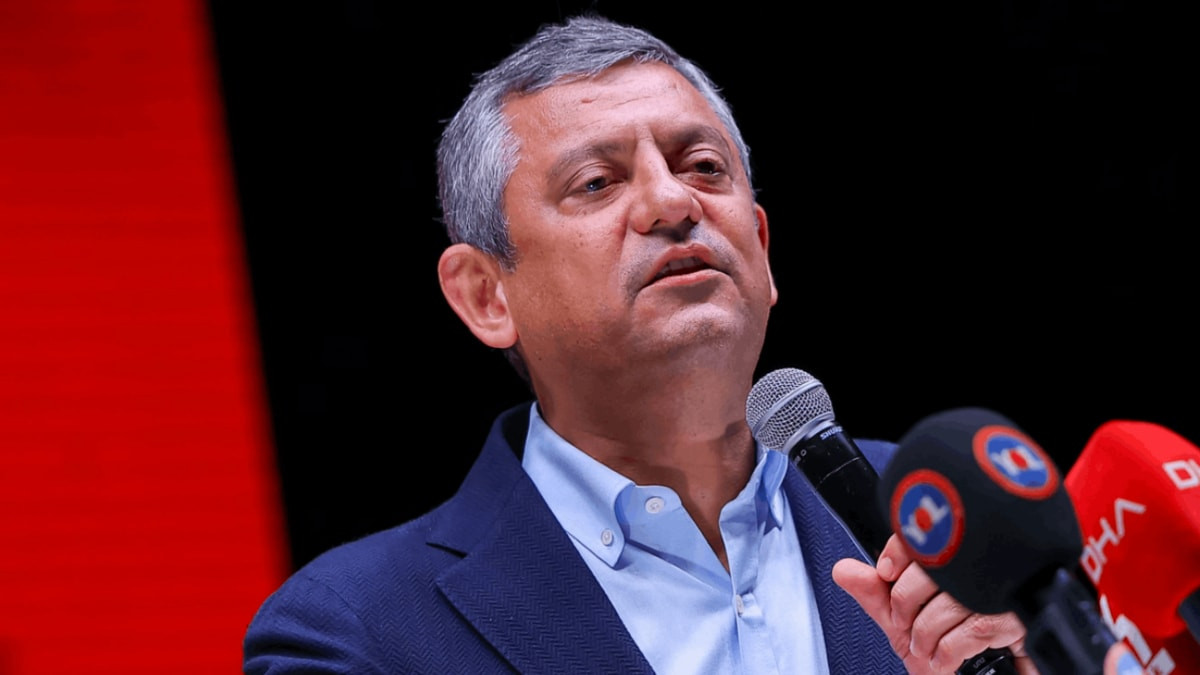 Özgür Özel Türkiye'yi bu sefer İtalya'ya şikayet etti