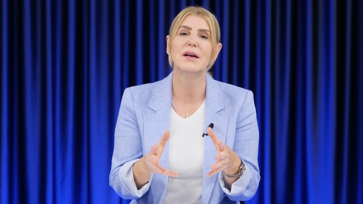 Sevda Türküsev, Nihal Yalçın'ın kelamlarını yorumladı: Ellinde nereni göstereceksin