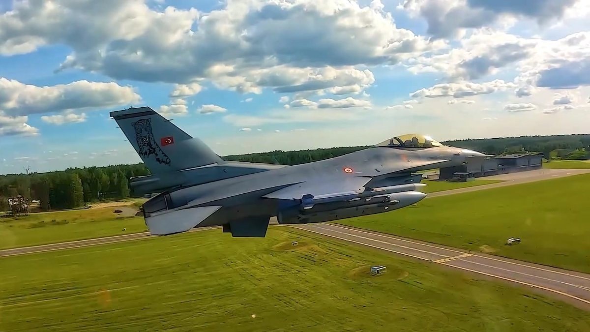 Türk F-16'ları Estonya semalarında: NATO misyonunda kritik misyon